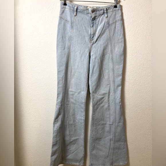 We The Free Florence High waisted Flair Light Wash Jeans 70’s women's Size 29 - Picture 2 of 13
